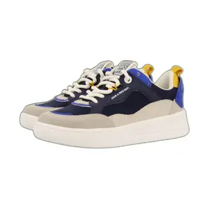 Children's sneakers image-2