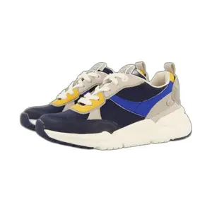 Children's sneakers image-1