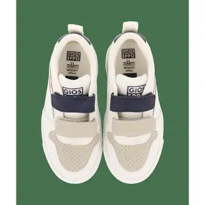 Children's sneakers image-3