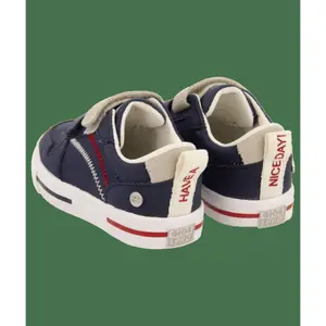 Children's sneakers image-2