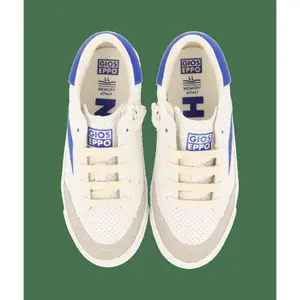 Children's sneakers image-3