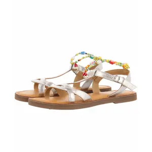 Girl's sandals image-1