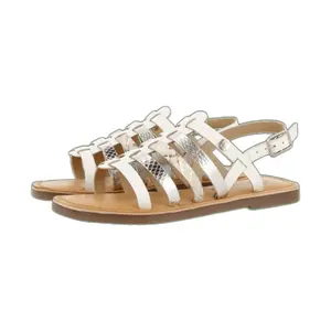 Girl's sandals image-1