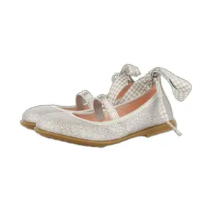 Ballerinas girl Gioseppo Bettant image-1