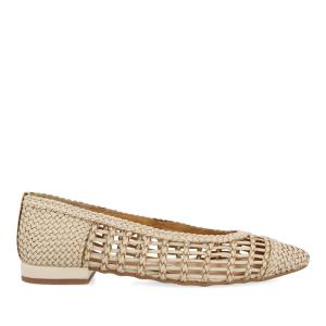 68795-p-off-white-ballerinas-frau-gioseppo-sagada-wollweiss