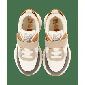 Children's sneakers image-3