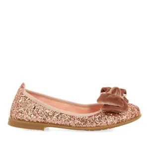 Ballerinas girl Gioseppo Bostad image-0