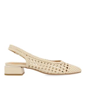 71185-p-off-white-ballerinas-frau-gioseppo-piskove-wollweiss