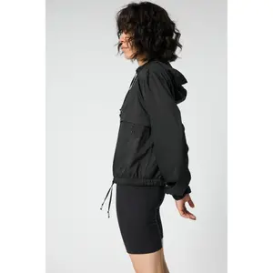Women's hooded windbreaker Girlfriend Collective Allie image-3