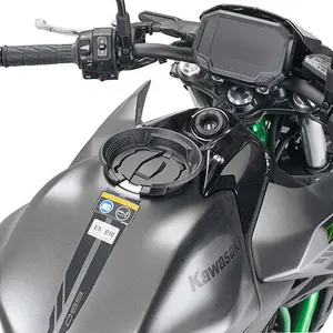 Réservoir d'essence moto Givi Kawasaki Z650 image-0