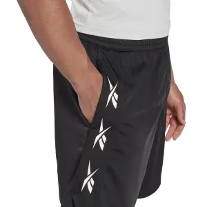 Kort Reebok Training Essentials Vector image-6