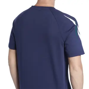 T-shirt Reebok Classics Vector image-4