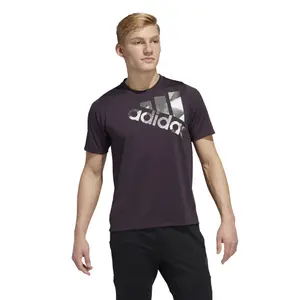 Camiseta adidas Tokyo Badge of Sport image-0