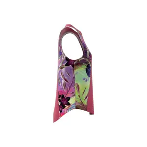 Camiseta de tirantes para mujer adidas Own The Run Floral image-6