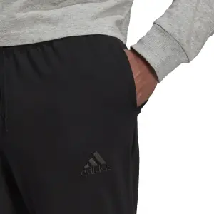 Pantalón de chándal adidas Essentials Single Tapered Elastic Cuff Logo image-5