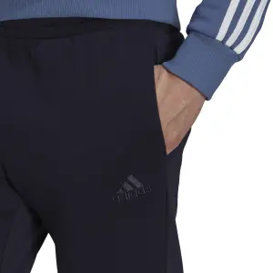 Pantalon de jogging adidas Essentials French Terry Tapered Cuff Logo image-6