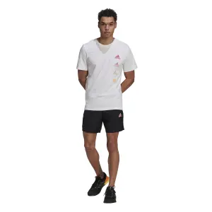 Camiseta adidas Essentials Gradient Logo image-4