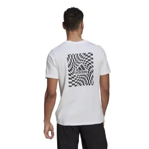 Camiseta adidas Race Flag Front and Back Graphic image-2