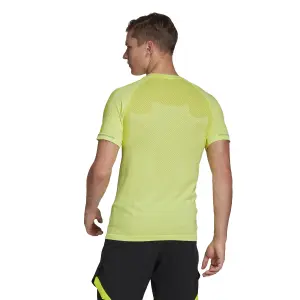 Camiseta adidas Primeknit image-5