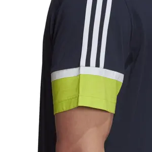 Camiseta adidas Logo image-6