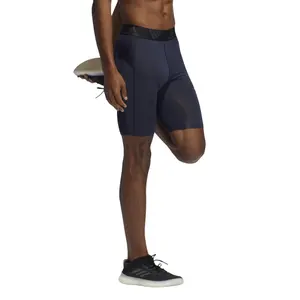 Cycliste adidas Techfit image-3