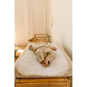 Gloop! Travel changing mat for baby Safari image-1