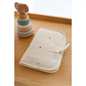 Protège carnet de santé Gloop! Colorful Stars image-1