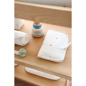 Protège carnet de santé Gloop! Colorful Stars image-3