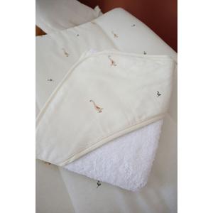 Gloop! Baby bath cape! Farm image-3