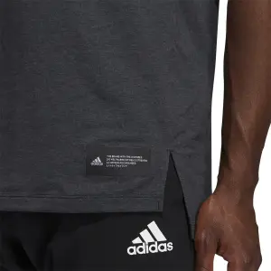 Camiseta adidas Studio Tech image-6