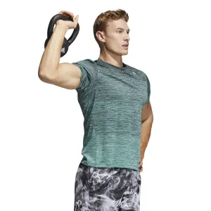 Camiseta adidas Tech Gradient image-0