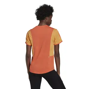 Camiseta de mujer adidas adidas Own The Run Cooler image-3
