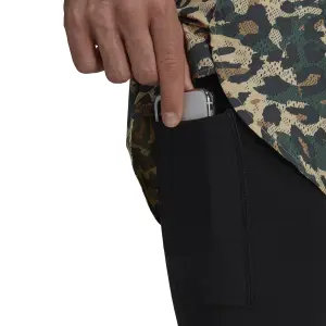 Corto adidas Fast Two-in-One Primeblue Graphic image-5