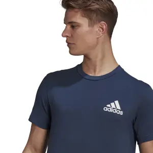 Camiseta adidas D2M Motion image-6