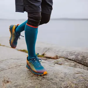 Wool Compression Socks Gococo image-1