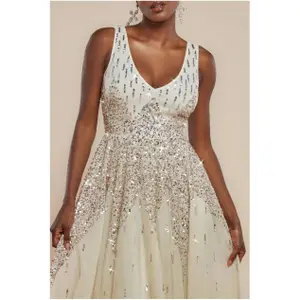 Lång ärmlös palettklänning med handdekorerade paljetter dam Goddiva Sunray image-2