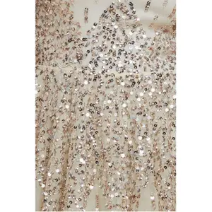 Lång ärmlös palettklänning med handdekorerade paljetter dam Goddiva Sunray image-3