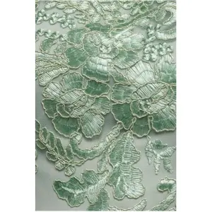 Robe moulante midi asymétrique en dentelle brodée à col festonné femme Goddiva image-3