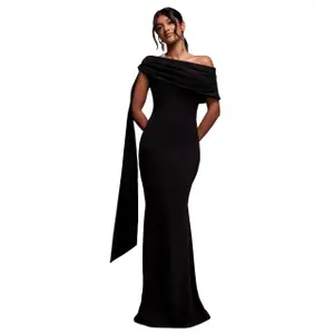 Lång Asymmetrisk Bodycon Klänning med Bälte Dam Goddiva image-0