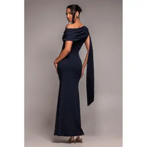 Lång Asymmetrisk Bodycon Klänning med Bälte Dam Goddiva image-1