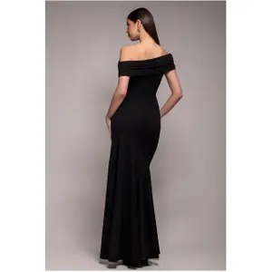 Maxi Plisseret Asymmetrisk Bardot Skærpet Og Udbredt Kjole Kvinde Goddiva image-1