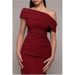 Maxi Plisseret Asymmetrisk Bardot Skærpet Og Udbredt Kjole Kvinde Goddiva image-2