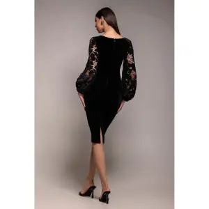 Women's square neck velvet dress Goddiva Midi image-1