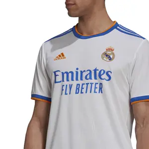 Home jersey Real Madrid 2021/22 image-5