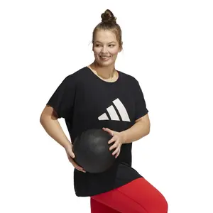 T-shirt mulher de tamanho grande adidas Training image-4
