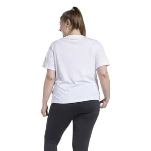 Camiseta de mujer de talla grande Reebok Identity image-3