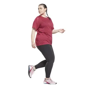Camiseta de mujer de talla grande Reebok image-3