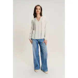 Loose-fitting blouse for women Greenpoint image-1