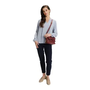 Loose-fitting blouse for women Greenpoint image-1