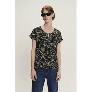 Women's blouse Greenpoint image-0